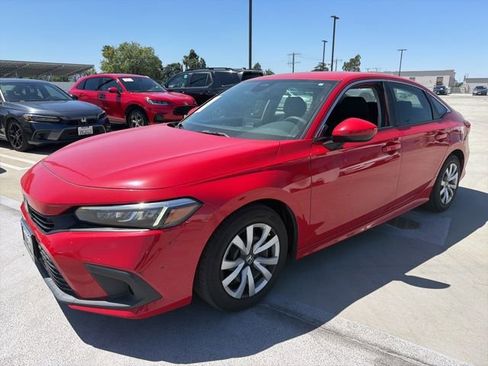 Used 2022 Honda Civic LX image 3