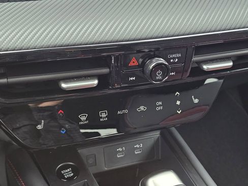 New 2026 Nissan Kicks SR w/ Cold Weather Package image 13