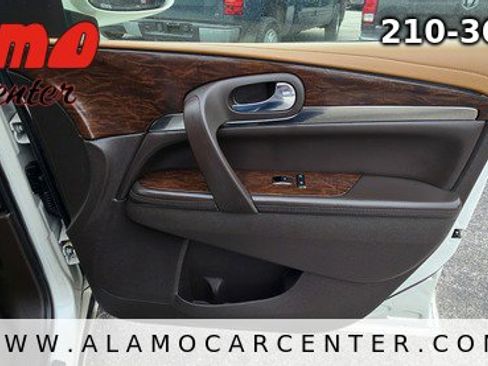 Used 2014 Buick Enclave Leather FWD image 18