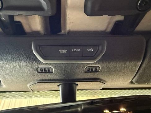 Used 2020 Jeep Gladiator Rubicon AWD/4WD image 17