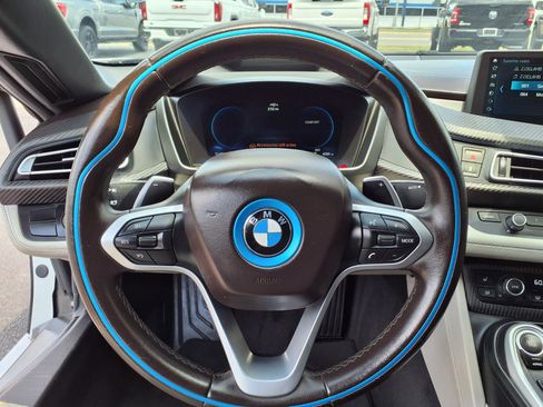 Used 2019 BMW i8 Roadster AWD/4WD image 23