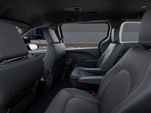 New 2027 Chrysler Pacifica Select FWD image 23