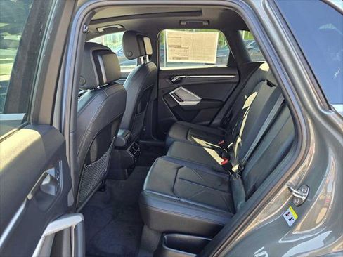 New 2025 Audi Q3 2.0T Premium image 18