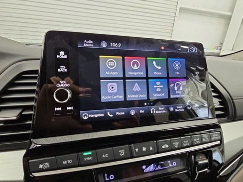 New 2026 Honda Odyssey Touring image 13