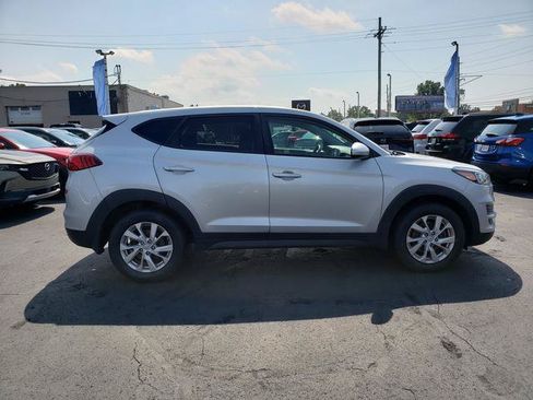 Used 2019 Hyundai Tucson SE AWD/4WD image 2