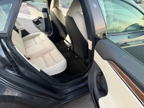 Used 2022 Tesla Model S Standard Range image 10