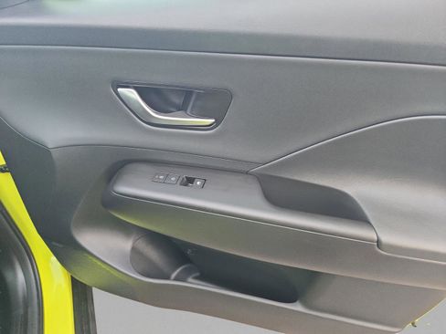 Used 2024 Hyundai Kona Limited image 28