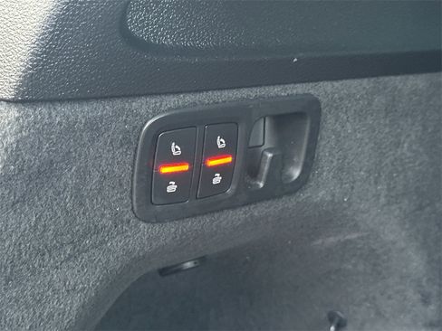 Used 2017 Audi Q7 2.0T Premium Plus w/ Premium Plus Package image 8