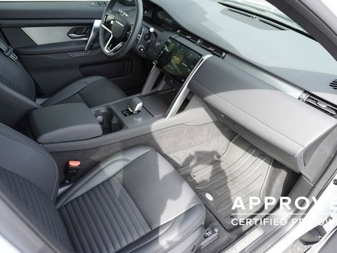 Used 2025 Land Rover Discovery Sport Dynamic SE AWD/4WD image 22