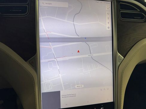 Used 2017 Tesla Model X 100D AWD/4WD image 15