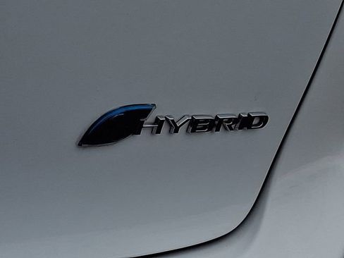 Used 2023 Chrysler Pacifica Touring-L image 30