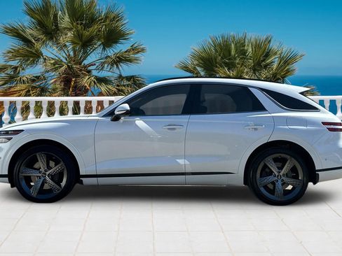 Used 2023 Genesis GV70 3.5T Sport w/ Sport Prestige Package image 8