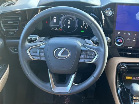 Used 2022 Lexus NX 350h AWD image 41