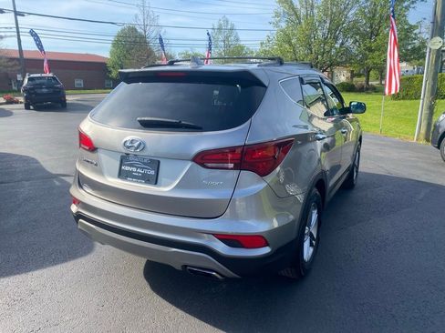 Used 2018 Hyundai Santa Fe Sport image 5