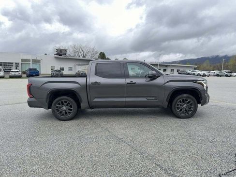 Used 2023 Toyota Tundra Platinum w/ Advanced Package AWD/4WD image 8