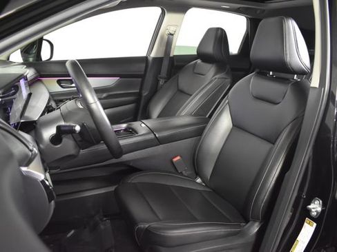 Certified 2025 Nissan Murano SL AWD/4WD image 9