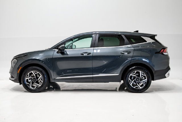 Used 2024 Kia Sportage LX AWD/4WD image 27