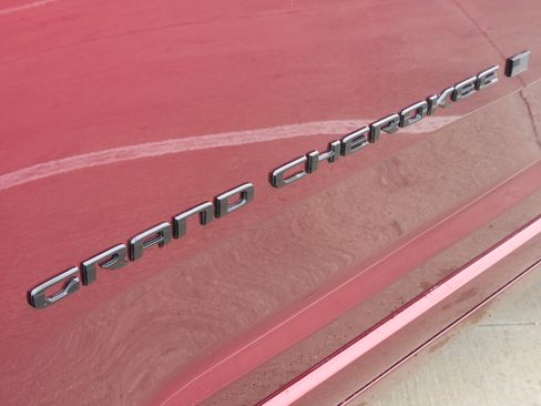 New 2026 Jeep Grand Cherokee Limited Reserve image 7