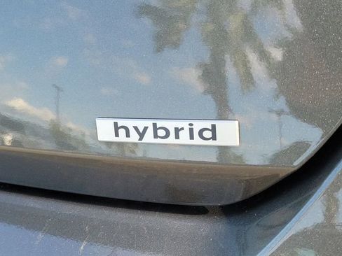 Certified 2025 Hyundai Elantra SEL FWD image 29