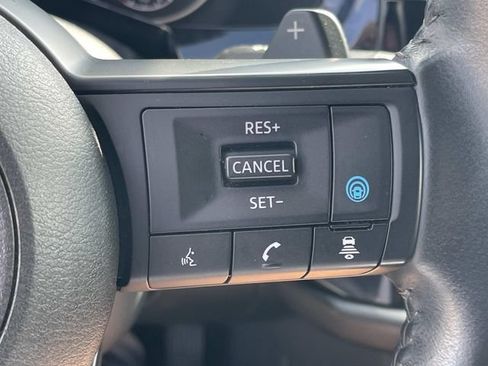 Certified 2024 Nissan Pathfinder SV FWD image 37