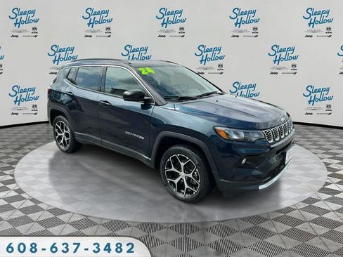 Used 2024 Jeep Compass Limited AWD/4WD image 3