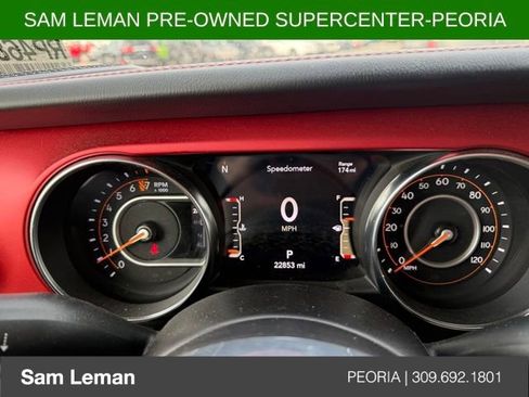 Used 2023 Jeep Gladiator Rubicon w/ Cold Weather Group image 11