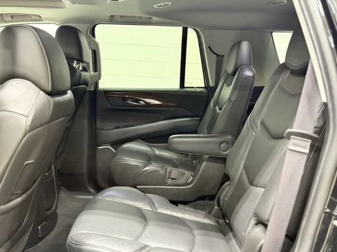 Used 2017 Cadillac Escalade Premium Luxury w/ LPO, Radiant Package image 16