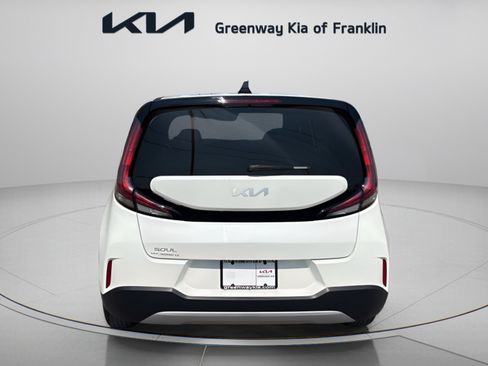 Used 2025 Kia Soul LX w/ LX Technology Package FWD image 6