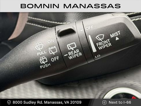 Used 2024 Jeep Grand Cherokee L Altitude image 14