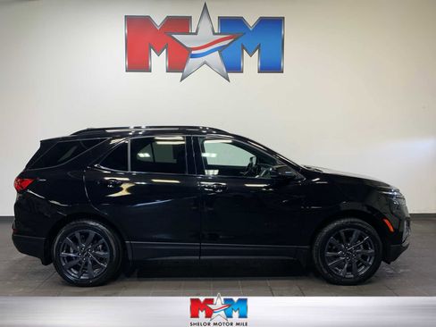 Used 2024 Chevrolet Equinox RS w/ LPO, Floor Liner Package image 1