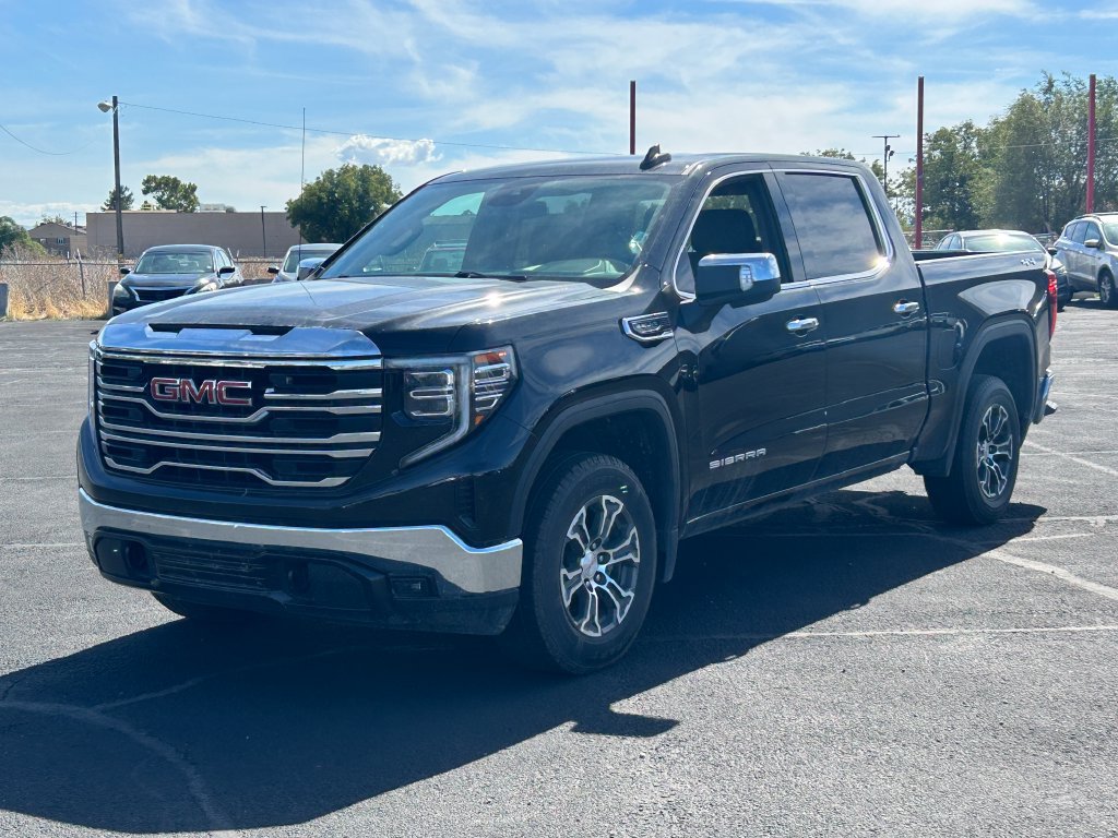 Used 2025 GMC Sierra 1500 SLT AWD/4WD image 8