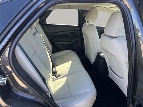 Used 2025 MAZDA CX-30 AWD 2.5 S w/ Premium Package image 11