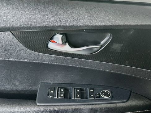 Used 2020 Kia Forte GT-Line FWD image 17