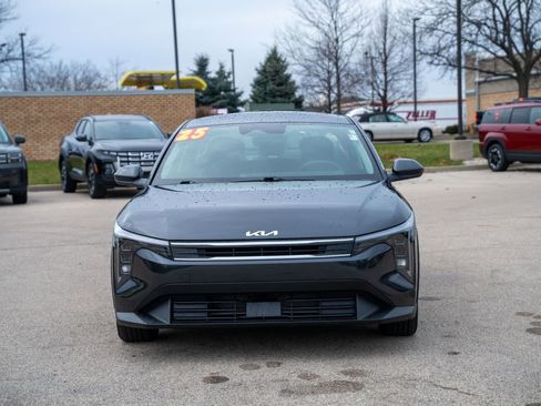 Used 2025 Kia K4 EX image 2