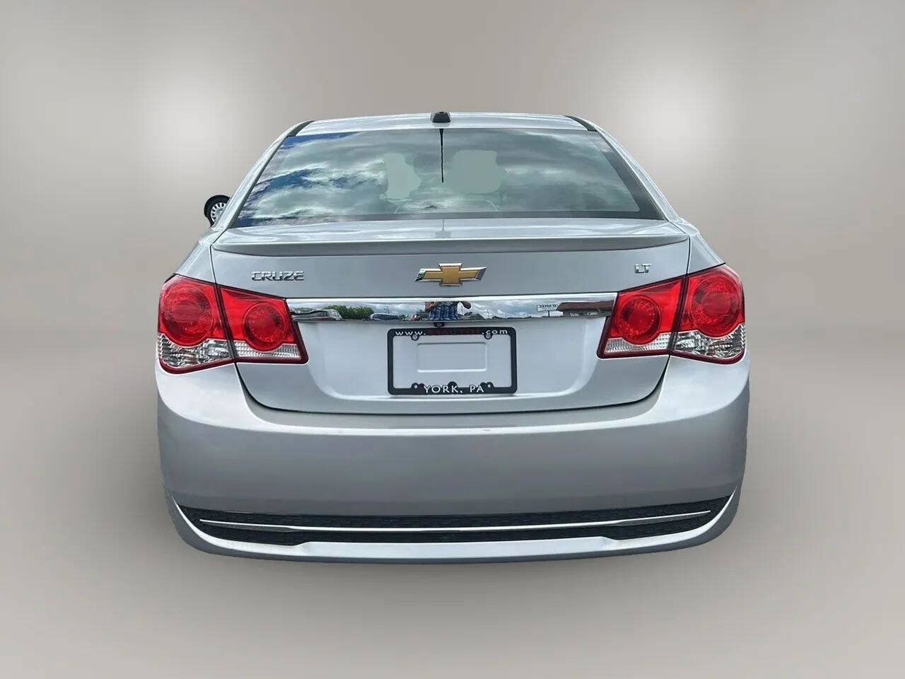 Used 2016 Chevrolet Cruze LT FWD image 6