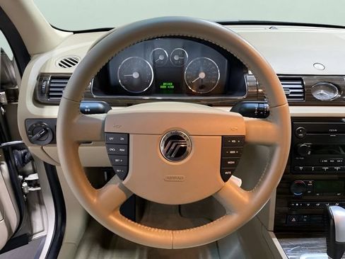 Used 2005 Mercury Montego Luxury FWD image 13