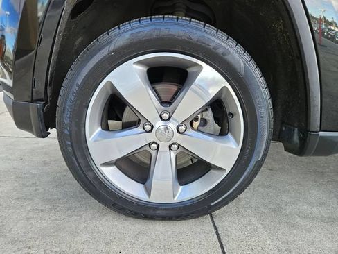 Used 2014 Jeep Grand Cherokee Limited AWD/4WD image 9