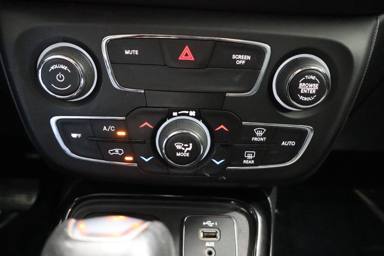 Used 2020 Jeep Compass Limited AWD/4WD image 23