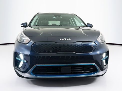 Used 2022 Kia Niro EX w/ Cold Weather Package image 2