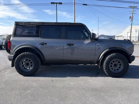 Used 2022 Ford Bronco Big Bend image 2