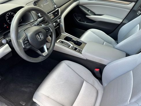 Used 2018 Honda Accord Hybrid image 4