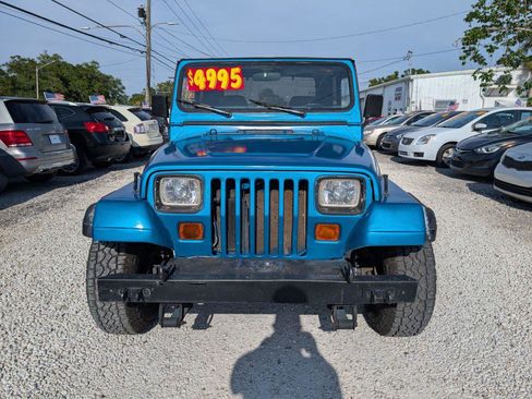 Used 1994 Jeep Wrangler S image 2