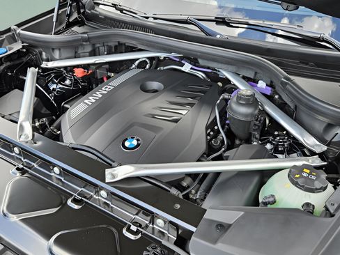 New 2026 BMW X5 sDrive40i w/ Premium Package image 28