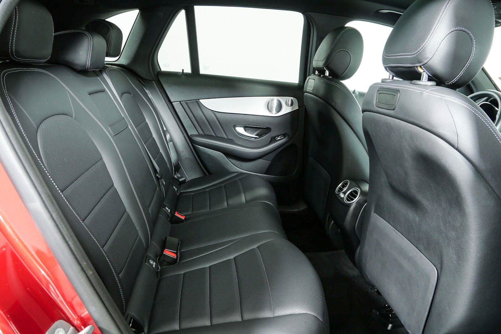 Used 2019 Mercedes-Benz GLC 300 image 22