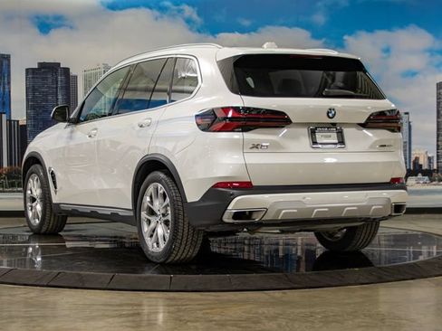 Used 2024 BMW X5 xDrive40i w/ Premium Package AWD/4WD image 9