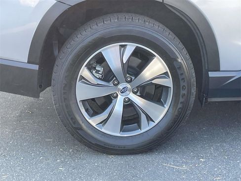 Used 2023 Subaru Ascent Premium w/ Convenience Package image 7