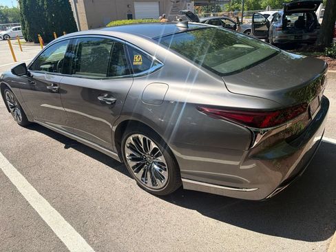 Used 2019 Lexus LS 500 AWD w/ Luxury Package image 4