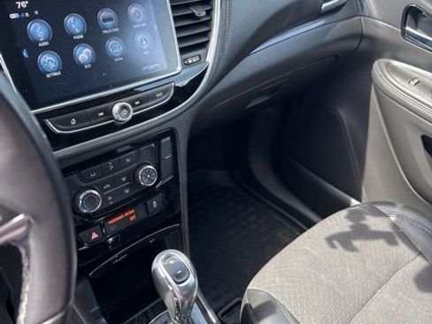 Used 2020 Buick Encore Preferred AWD/4WD image 4