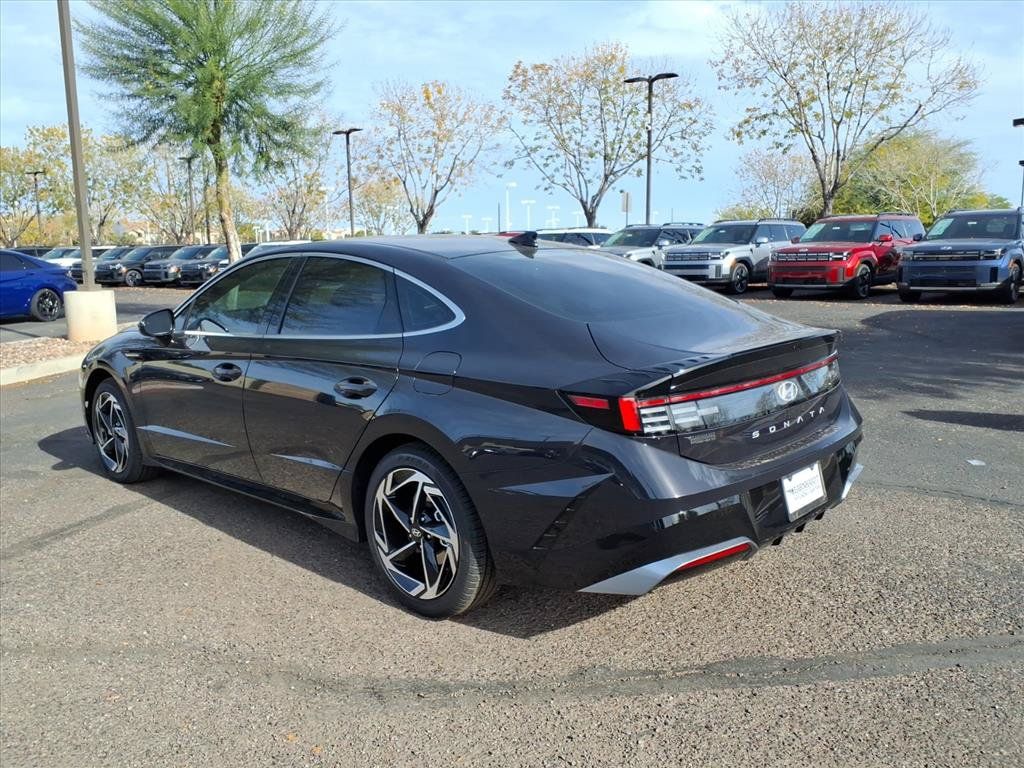 New 2026 Hyundai Sonata SEL FWD image 4