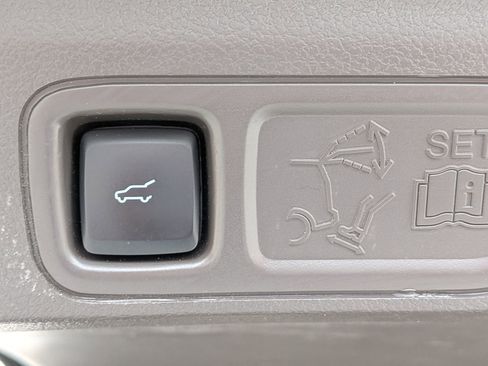 Certified 2023 Lincoln Navigator Reserve image 13